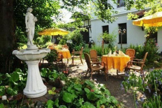 Hotel Luginsland Шлайц Екстериор снимка